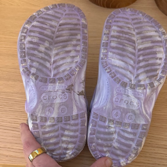 CROCS Kids Sandals - Lavender and White Marble Size 4/6 - Picture 3 of 3